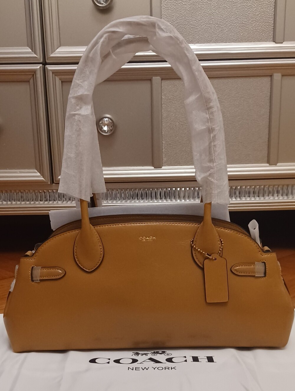 COACH EMPIRE 34 IN HONEY BROWN